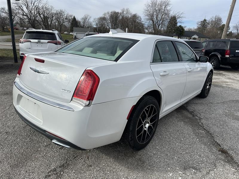 Chrysler 300 Limited AWD 2016