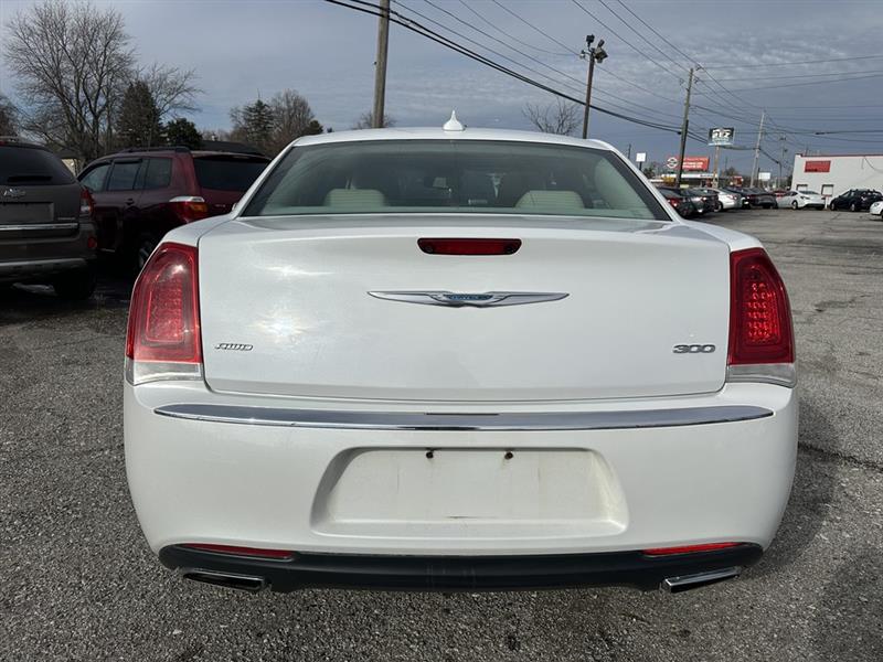 Chrysler 300 Limited AWD 2016
