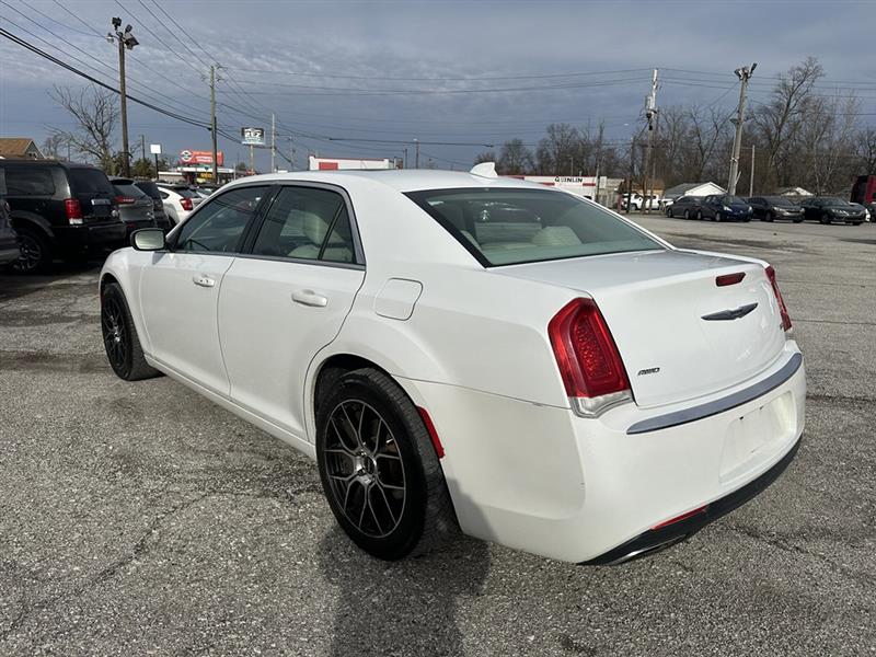 Chrysler 300 Limited AWD 2016