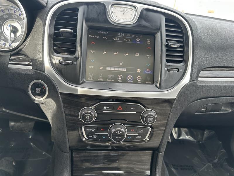 Chrysler 300 Limited AWD 2016