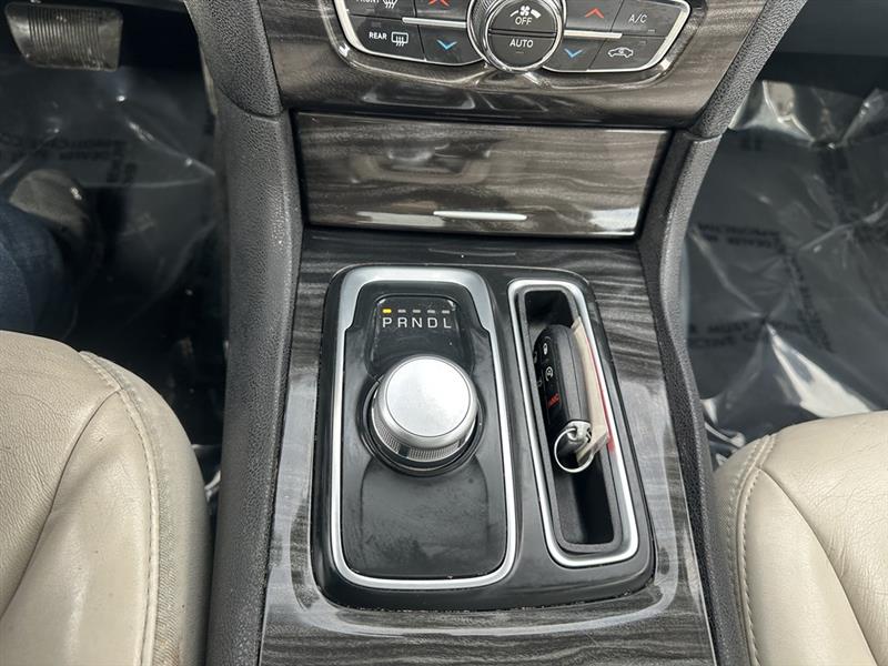 Chrysler 300 Limited AWD 2016