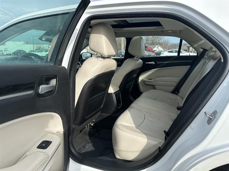 Chrysler 300 Limited AWD 2016