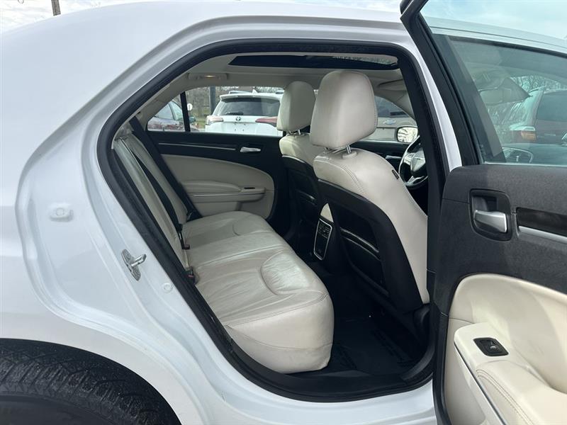 Chrysler 300 Limited AWD 2016