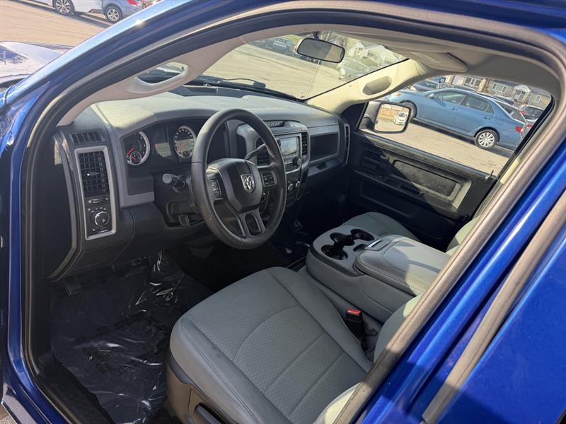 RAM 1500 Tradesman Crew Cab SWB 4WD 2014