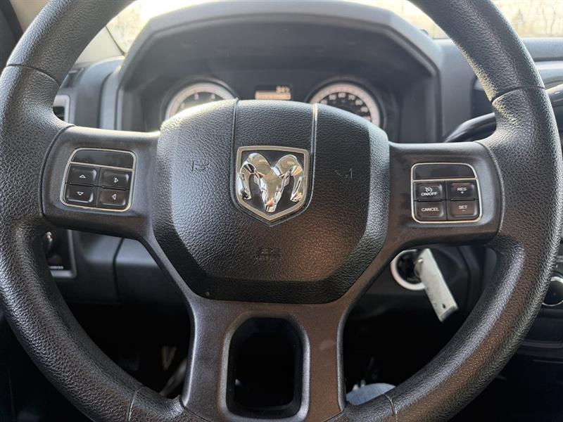 RAM 1500 Tradesman Crew Cab SWB 4WD 2014