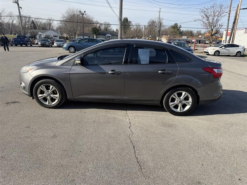Ford Focus SE Sedan 2014
