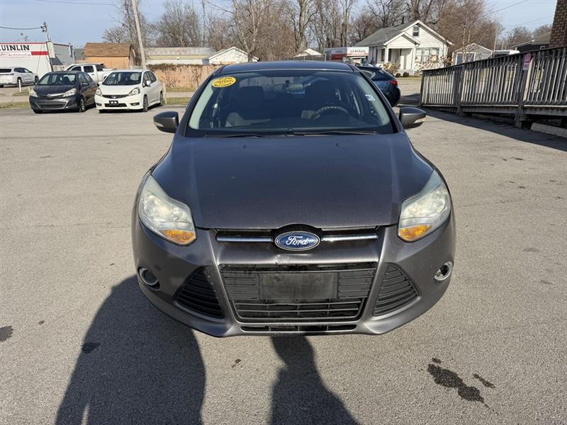 Ford Focus SE Sedan 2014