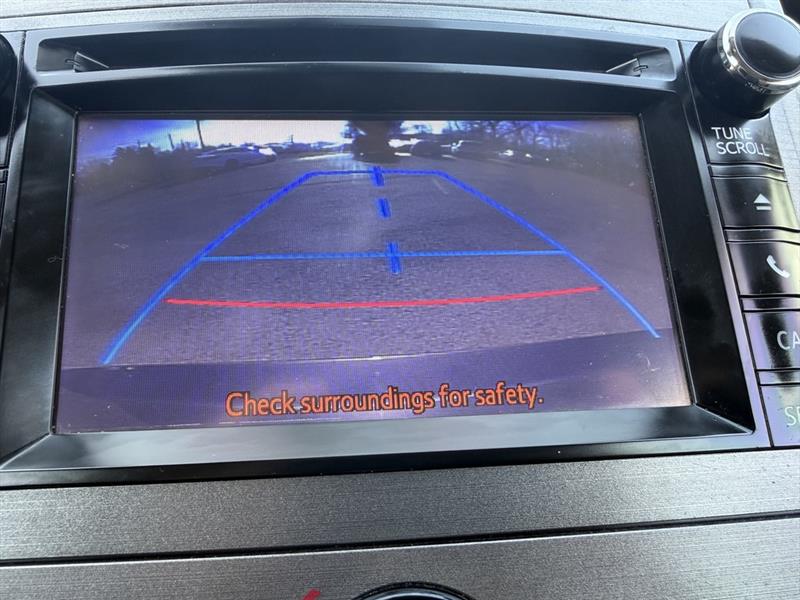 Toyota Venza LE I4 FWD 2013