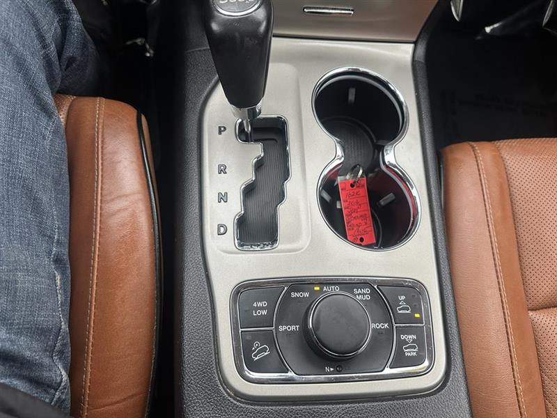 Jeep Grand Cherokee Overland 4WD 2012