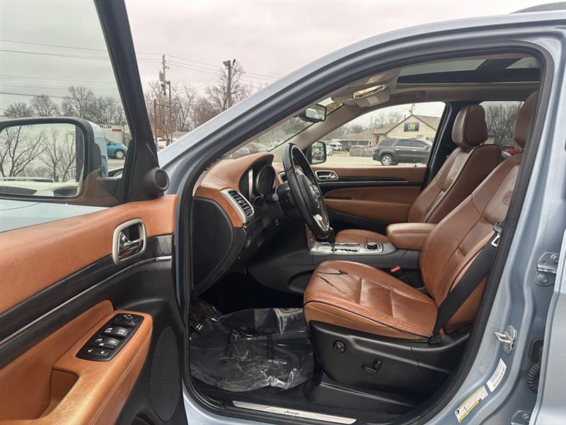 Jeep Grand Cherokee Overland 4WD 2012