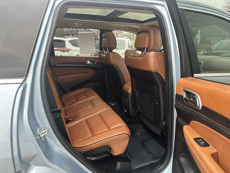 Jeep Grand Cherokee Overland 4WD 2012