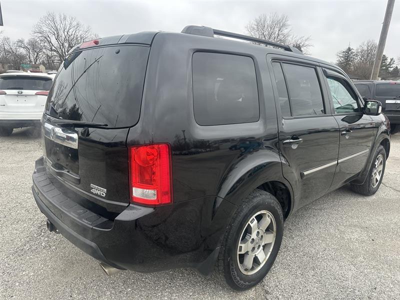 Honda Pilot Touring 4WD 5-Spd AT with DVD 2011
