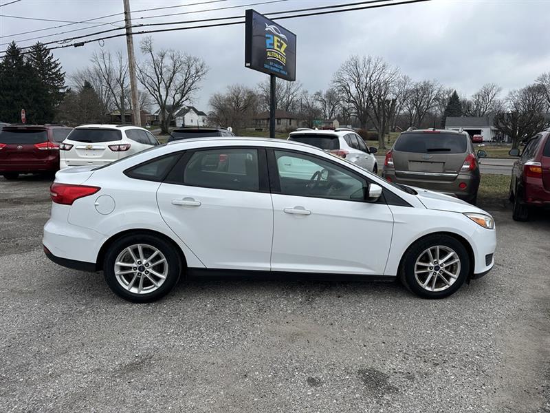 Ford Focus SE Sedan 2016