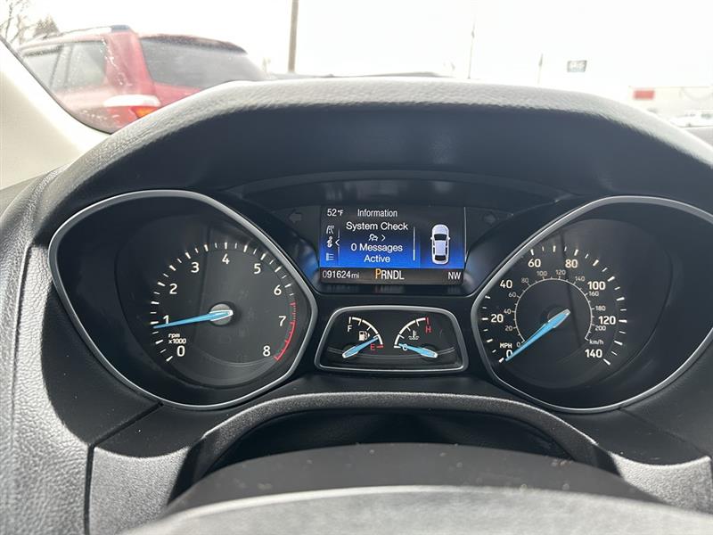 Ford Focus SE Sedan 2016