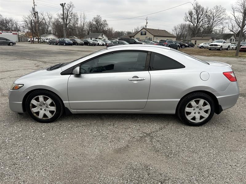 Honda Civic LX Coupe 5-Speed AT 2011