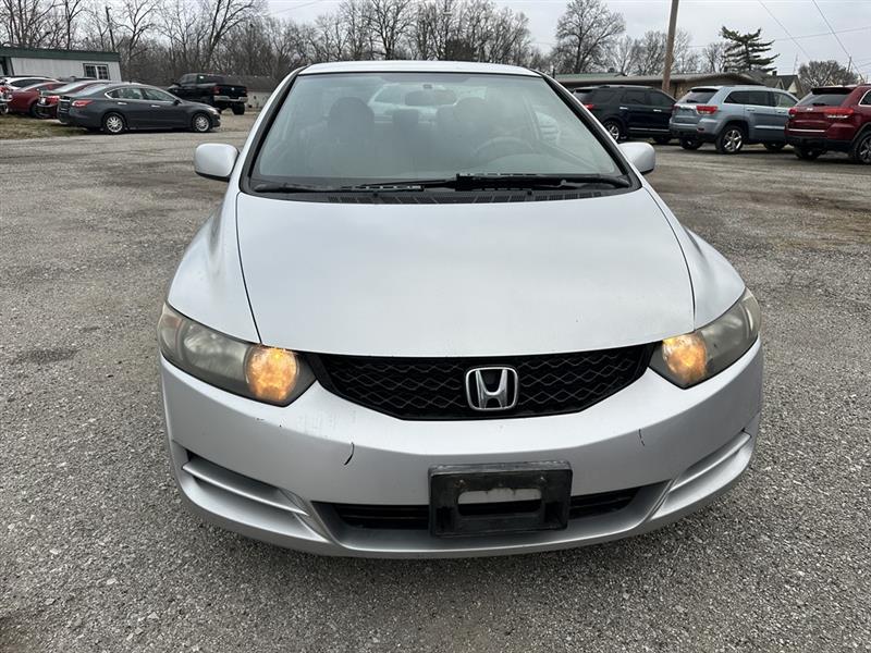Honda Civic LX Coupe 5-Speed AT 2011