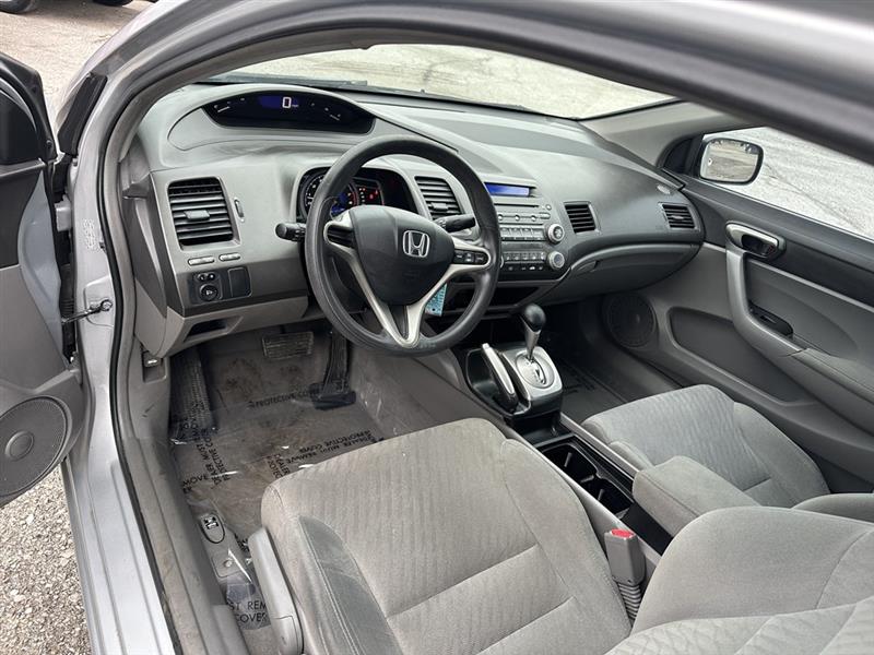 Honda Civic LX Coupe 5-Speed AT 2011