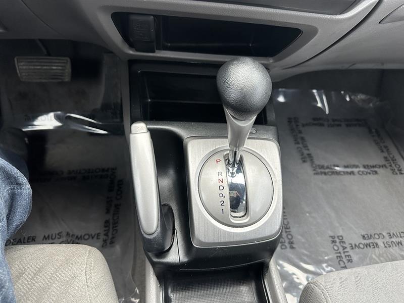 Honda Civic LX Coupe 5-Speed AT 2011