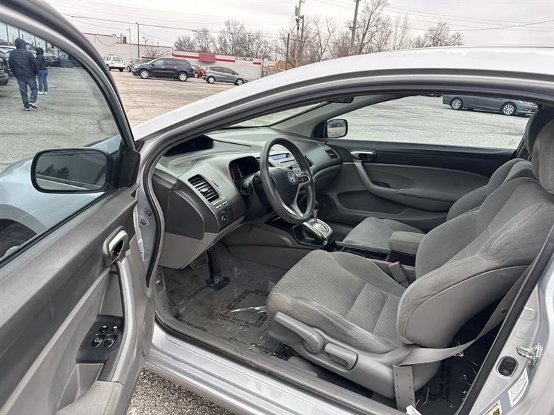 Honda Civic LX Coupe 5-Speed AT 2011