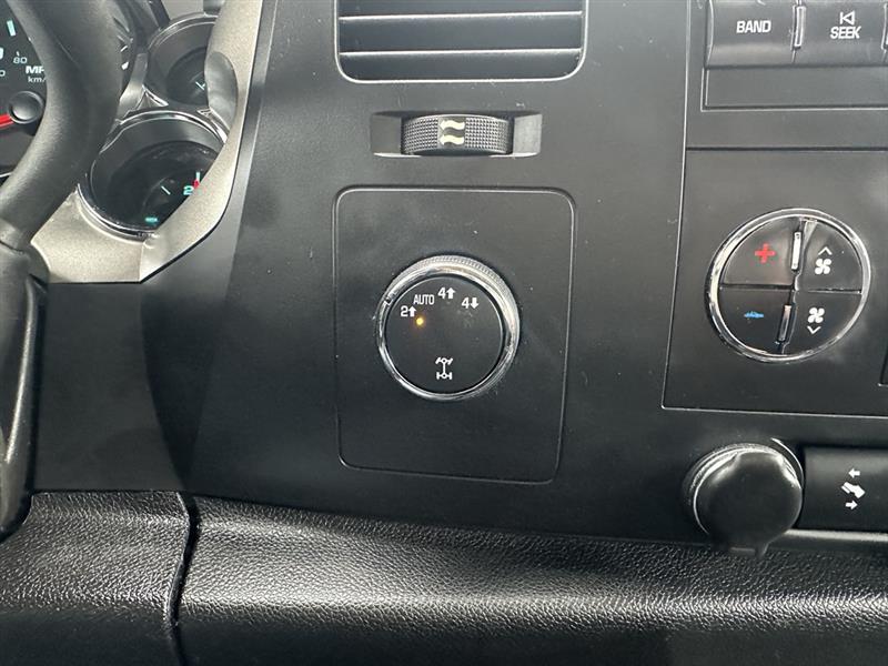 Chevrolet Silverado 1500 LT Crew Cab 4WD 2012