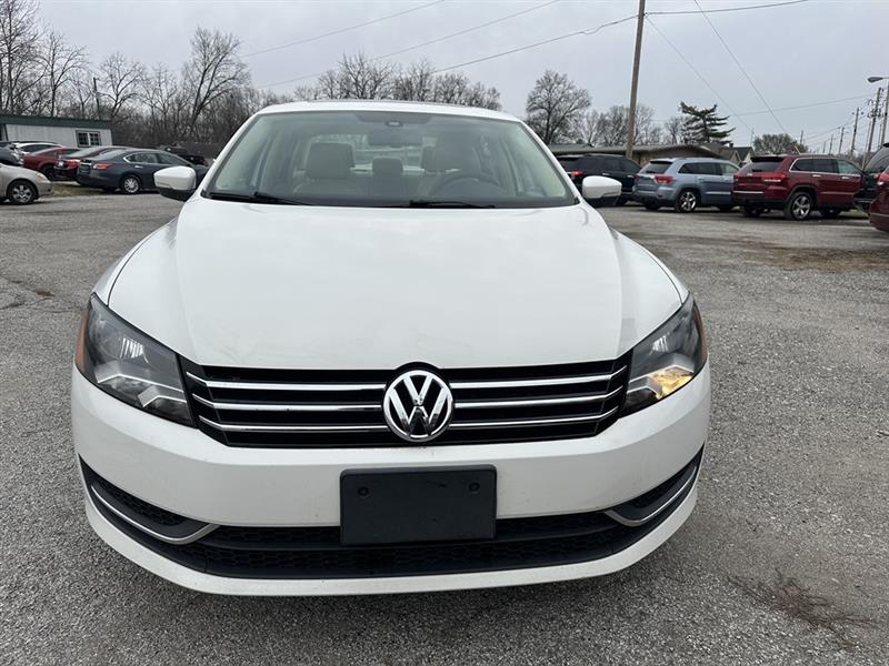 Volkswagen Passat 2.5L SE AT 2013