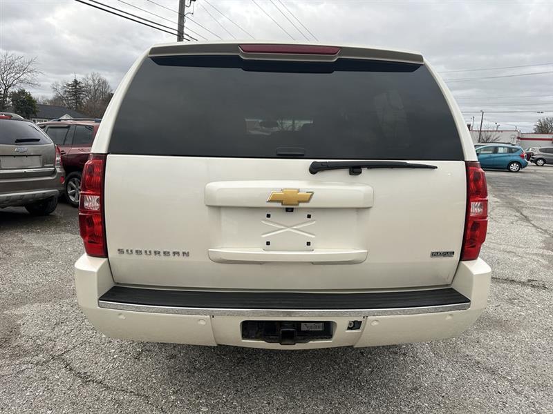 Chevrolet Suburban LTZ 1500 4WD 2012