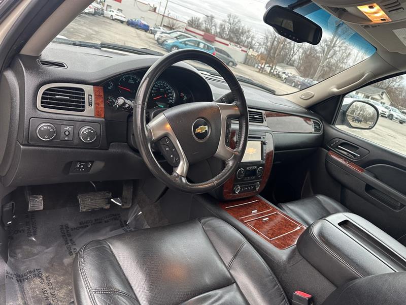 Chevrolet Suburban LTZ 1500 4WD 2012