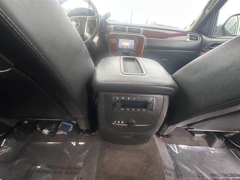 Chevrolet Suburban LTZ 1500 4WD 2012