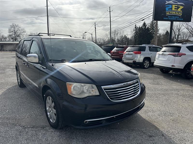 2011 Chrysler Town & Country Touring-L