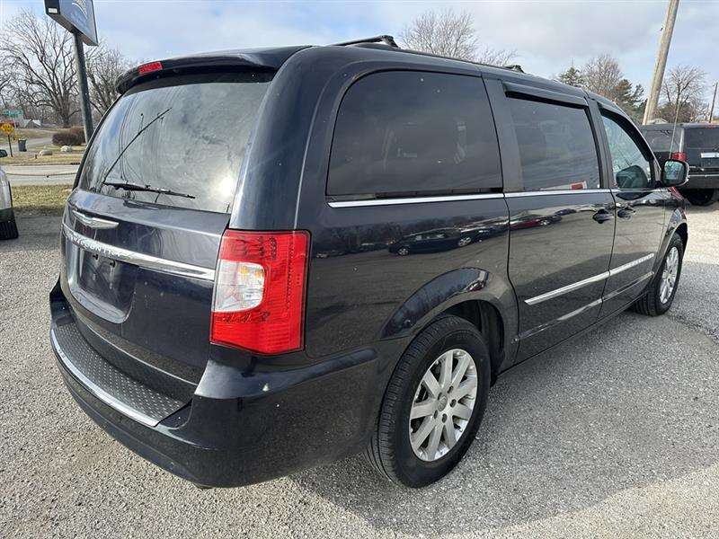 Chrysler Town & Country Touring-L 2011