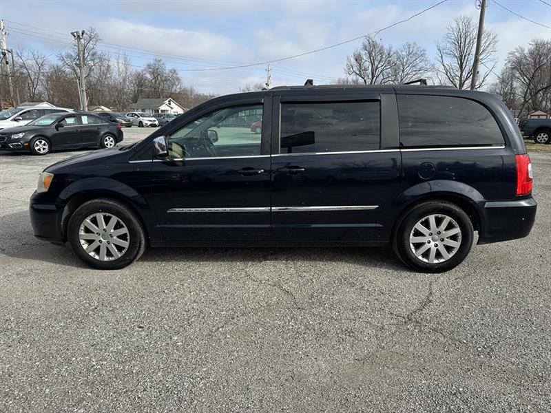 Chrysler Town & Country Touring-L 2011