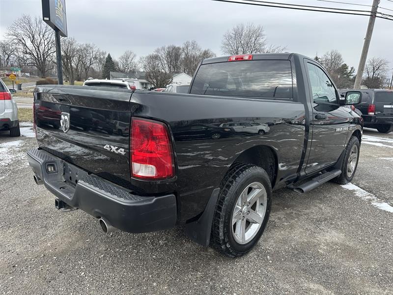 RAM 1500 ST SWB 4WD 2012