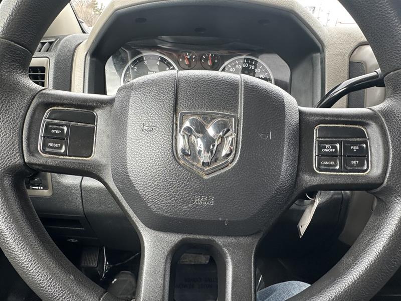 RAM 1500 ST SWB 4WD 2012