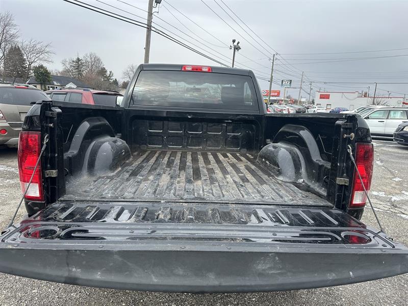 RAM 1500 ST SWB 4WD 2012