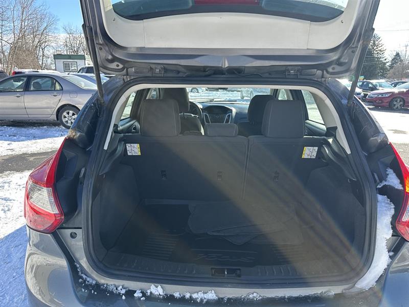 Ford Focus SE Hatch 2013