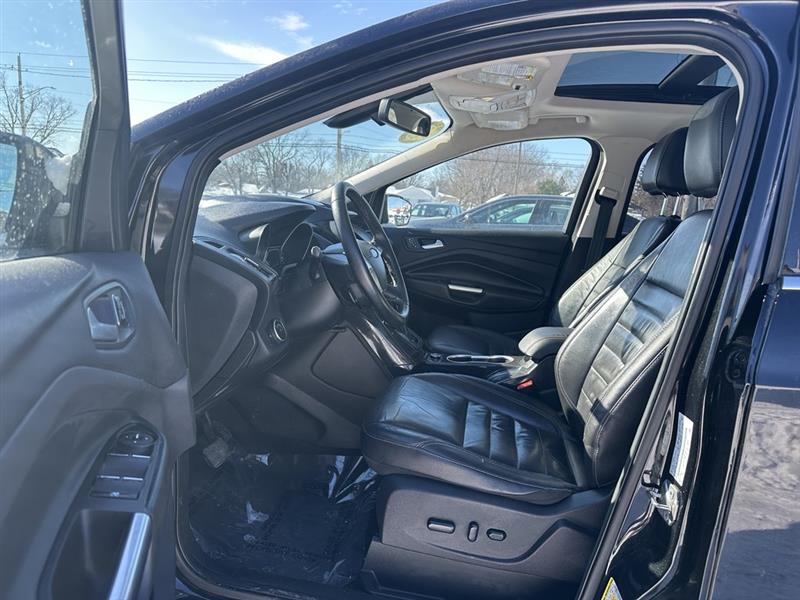 Ford Escape Titanium 4WD 2015