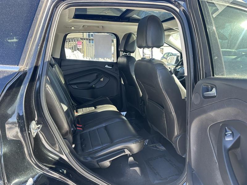 Ford Escape Titanium 4WD 2015