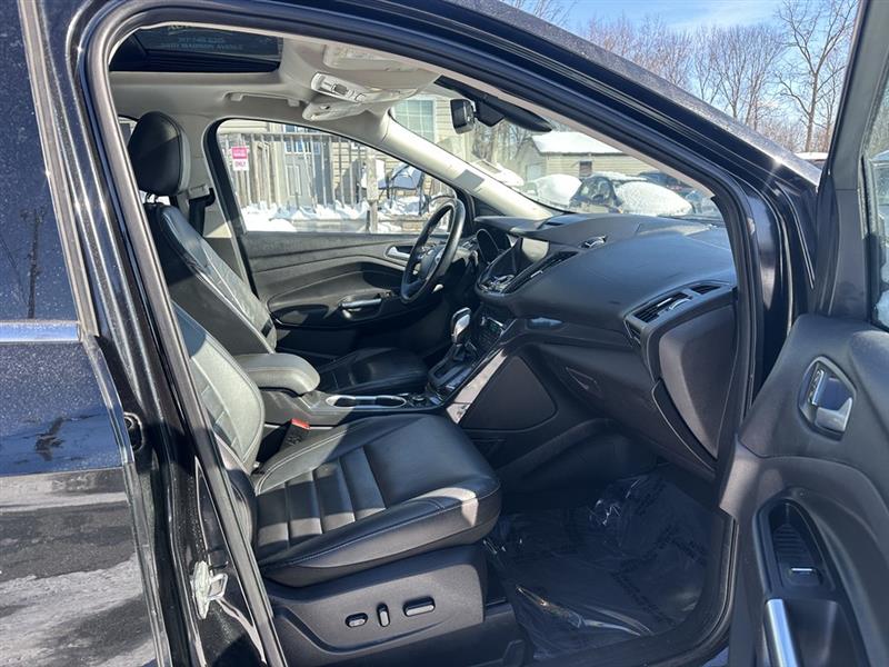 Ford Escape Titanium 4WD 2015