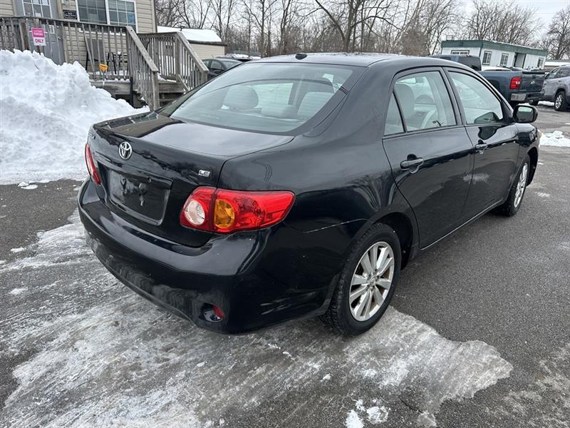 Toyota Corolla LE 4-Speed AT 2009