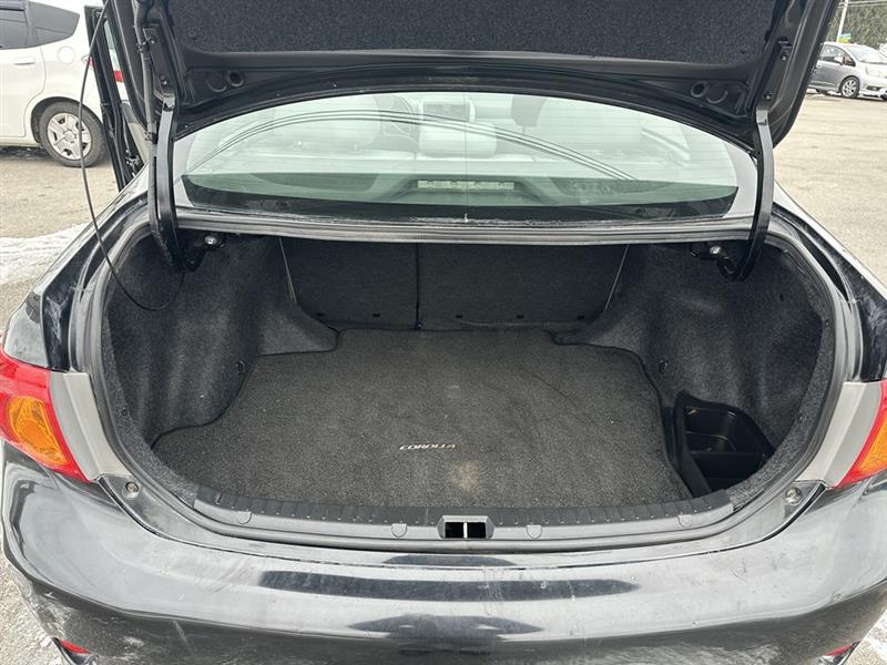 Toyota Corolla LE 4-Speed AT 2009