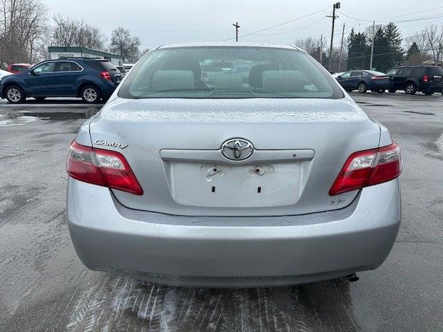 Toyota Camry LE 5-Spd AT 2009