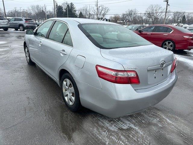 Toyota Camry LE 5-Spd AT 2009