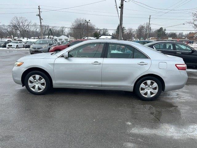 Toyota Camry LE 5-Spd AT 2009