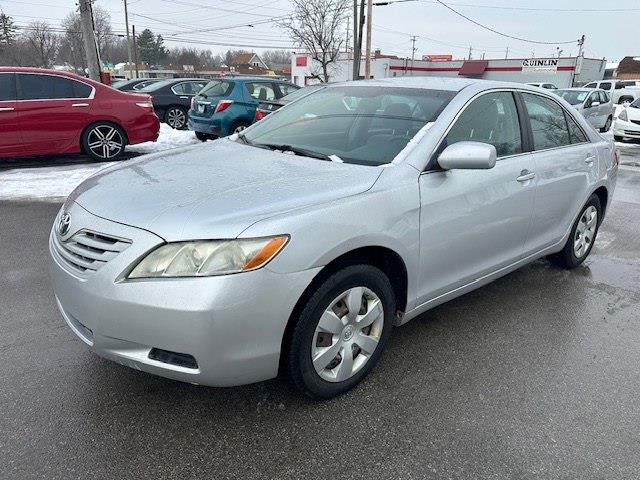 Toyota Camry LE 5-Spd AT 2009