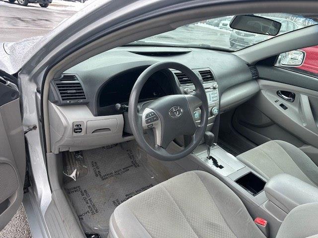 Toyota Camry LE 5-Spd AT 2009