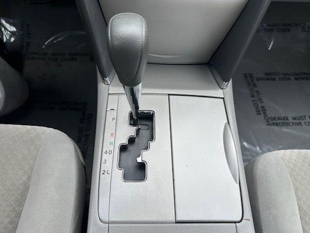 Toyota Camry LE 5-Spd AT 2009