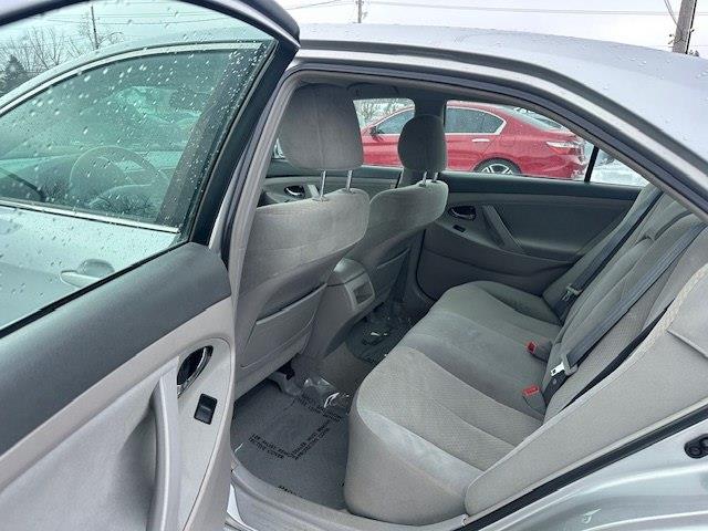 Toyota Camry LE 5-Spd AT 2009