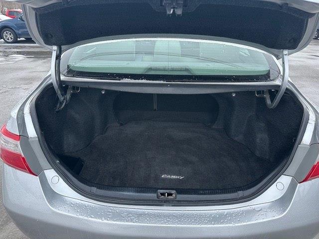 Toyota Camry LE 5-Spd AT 2009