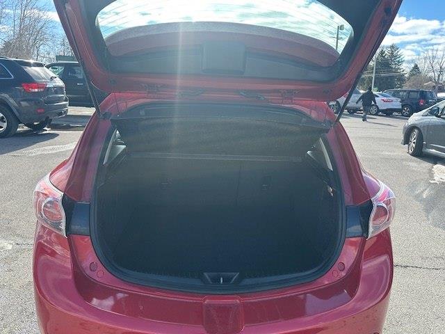 Mazda MAZDA3 s Sport 5-Door 2011