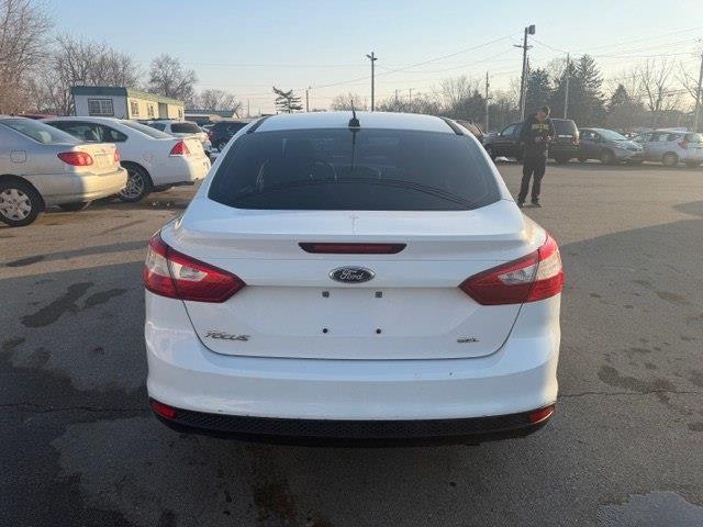 Ford Focus SEL Sedan 2012
